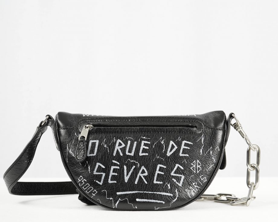 Balenciaga_belt_bag-back_shot.jpg