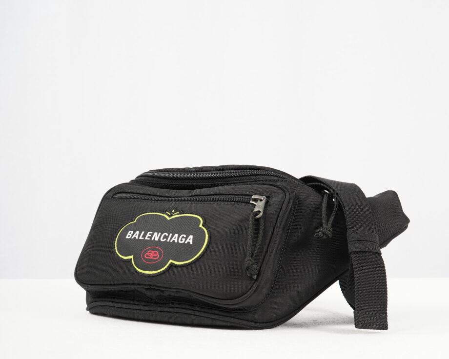 BALENCIAGA_Explorer_Beltpack_2.jpg