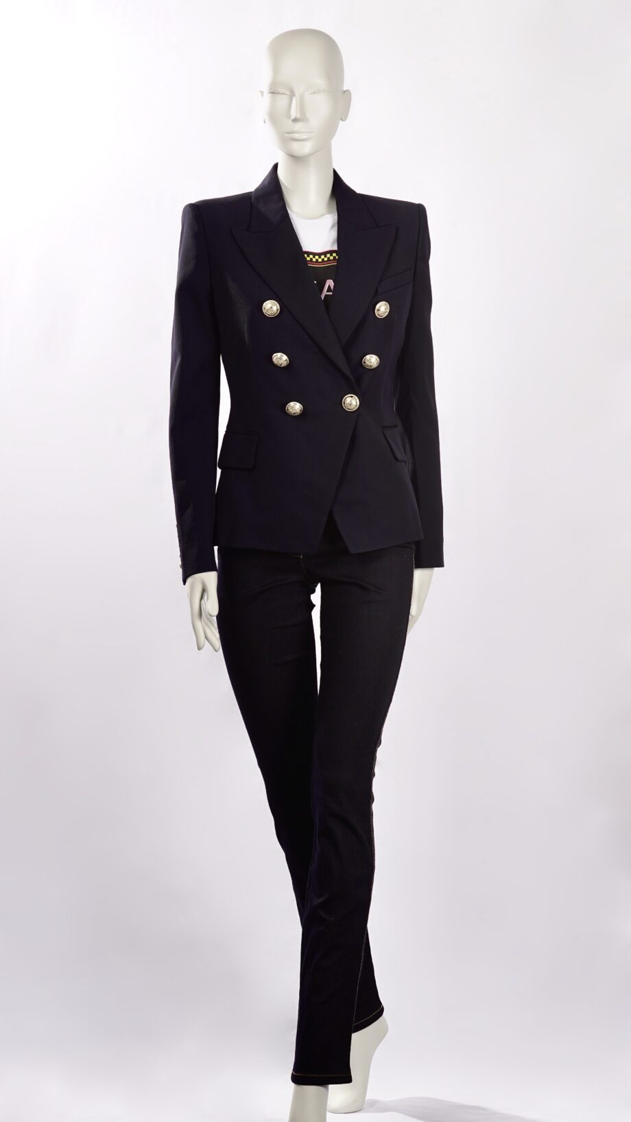 BALMAIN_Buttons_Blazer_3.jpeg