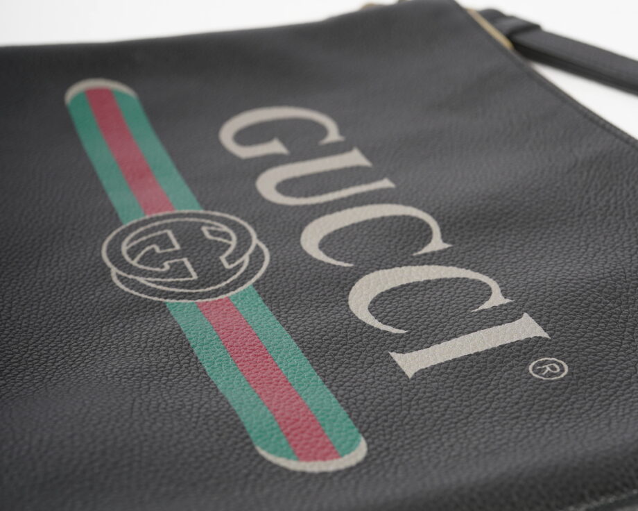 GUCCI_Print_Pouch_3.jpg