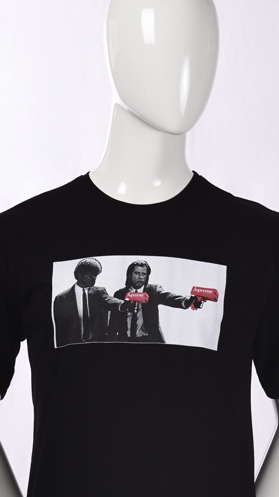 SUPREME_SPAIN_T-Shirt_with_Pulp_Fiction_print_2.jpeg