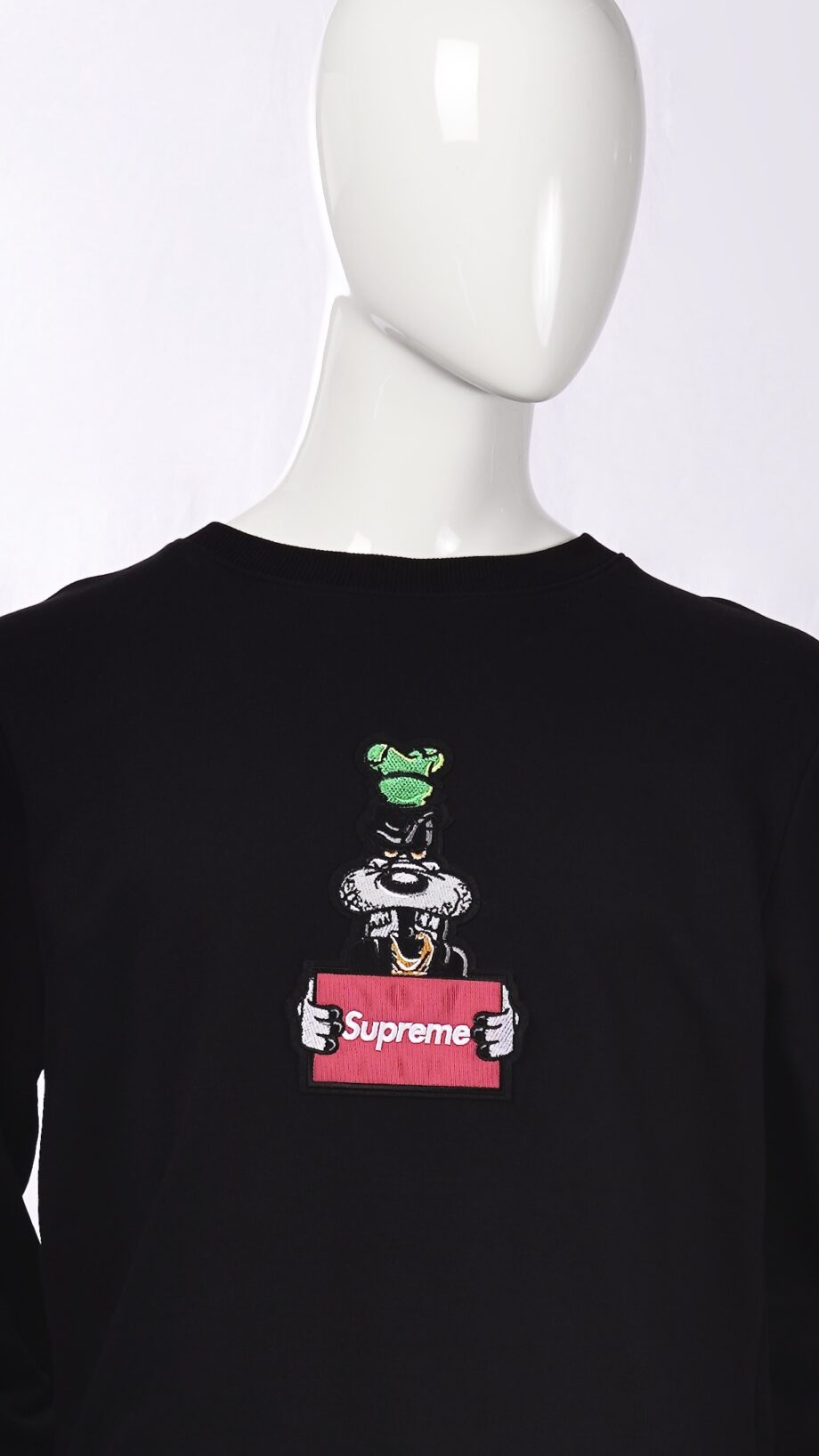 SUPREME_SPAIN_sweater_with_embroidered_goofy_print_2.jpeg