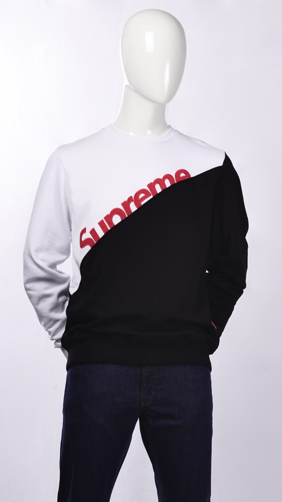 SUPREME_SPAIN_sweater_with_embroidered_logo_1.jpeg